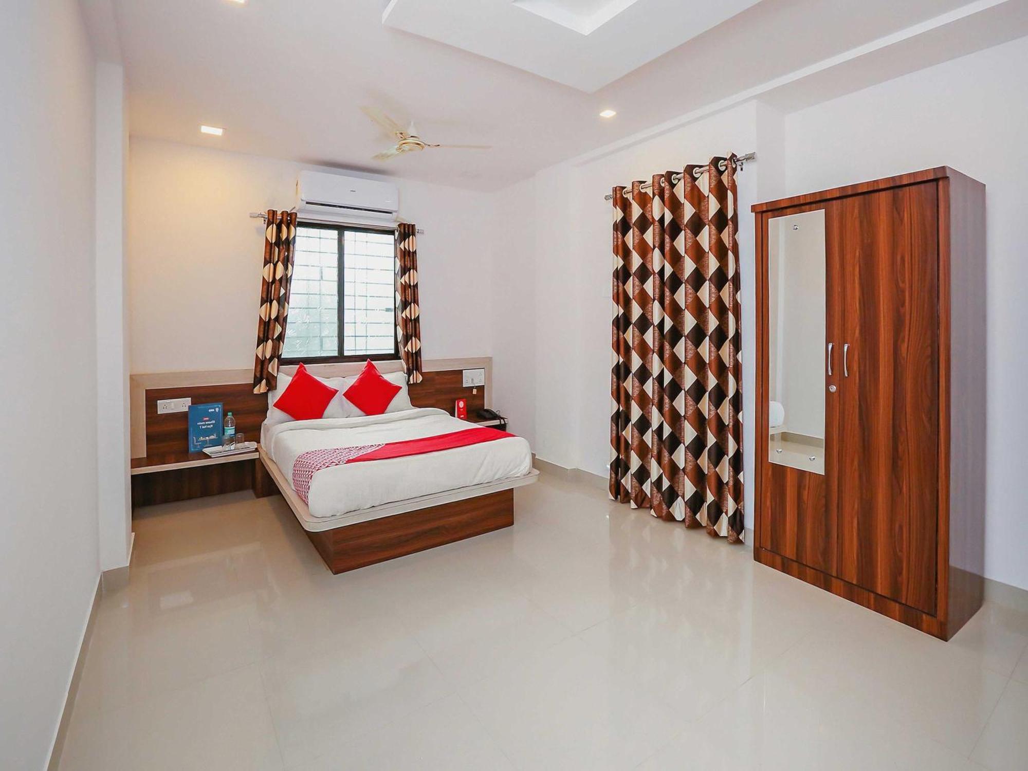 Hotel O Pingara Executive Phursungi Екстериор снимка