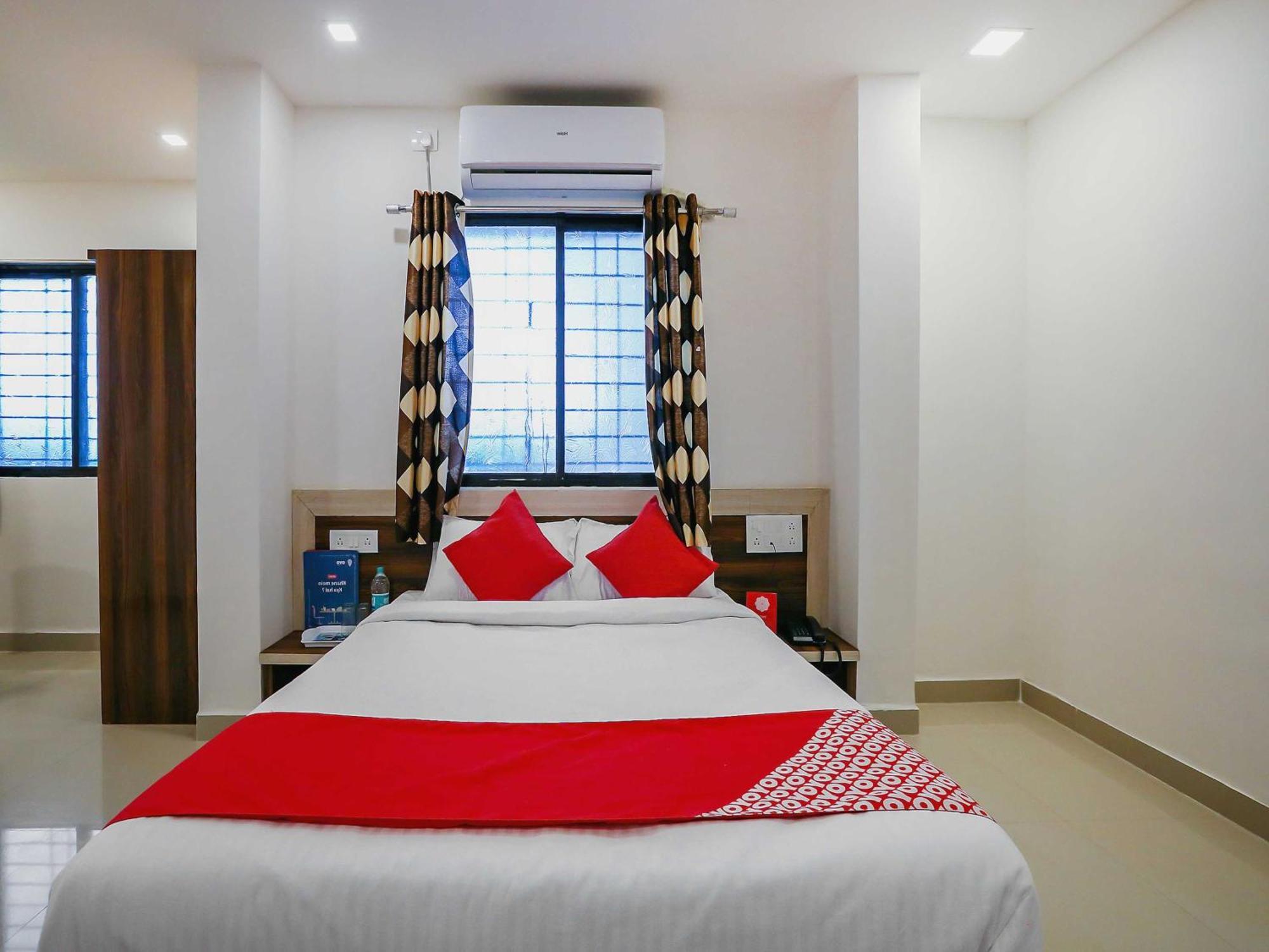 Hotel O Pingara Executive Phursungi Екстериор снимка