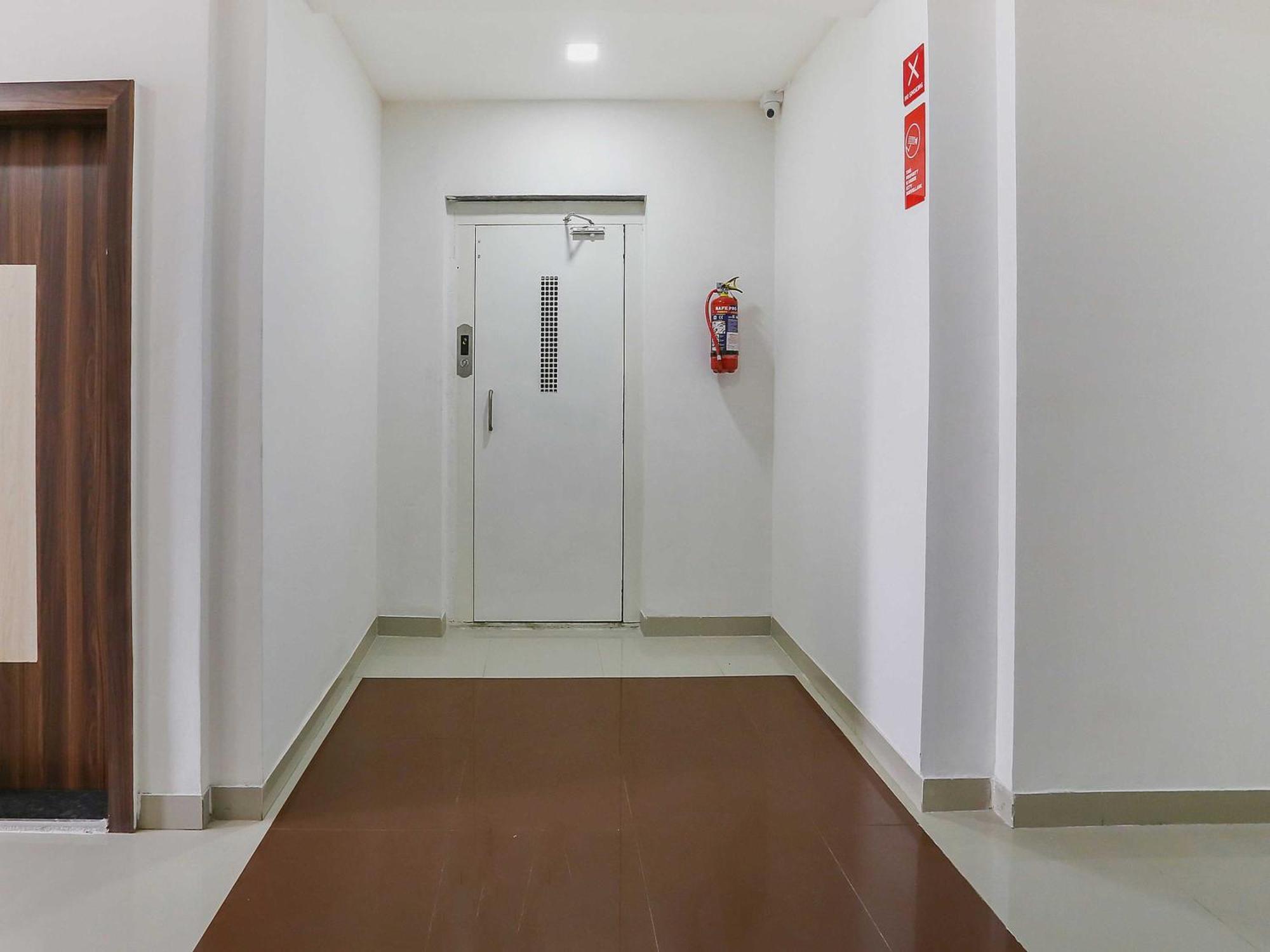 Hotel O Pingara Executive Phursungi Екстериор снимка