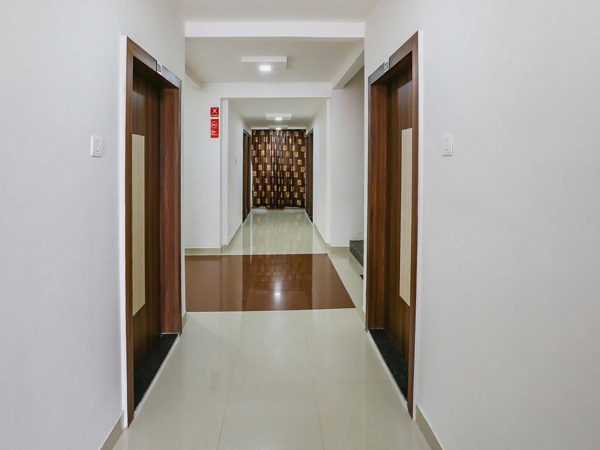 Hotel O Pingara Executive Phursungi Екстериор снимка